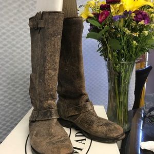 Steve Madden Verona Distressed Boots